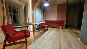 Neljän hengen comfort-huone, näköala pihalle | Sisätilat