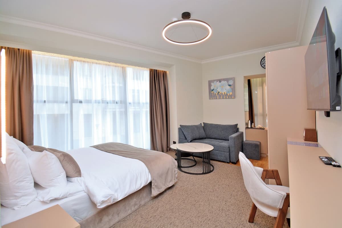 Deluxe Double Room, City View | In-room safe, free WiFi