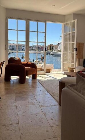 Interior - Exceptional villa with garden and pool on the port (port grimaud)