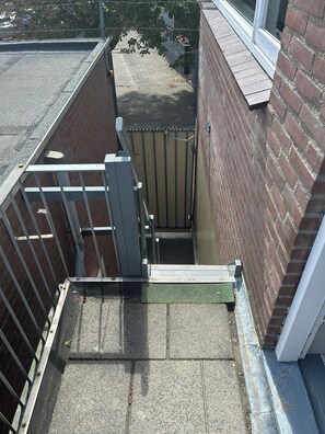 Property grounds - Spacious Apartment right in the center, close to the beach (Noordwijk)