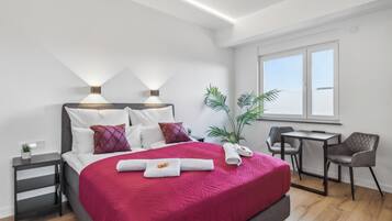 Studio, balcon | Bureau, Wi-Fi gratuit