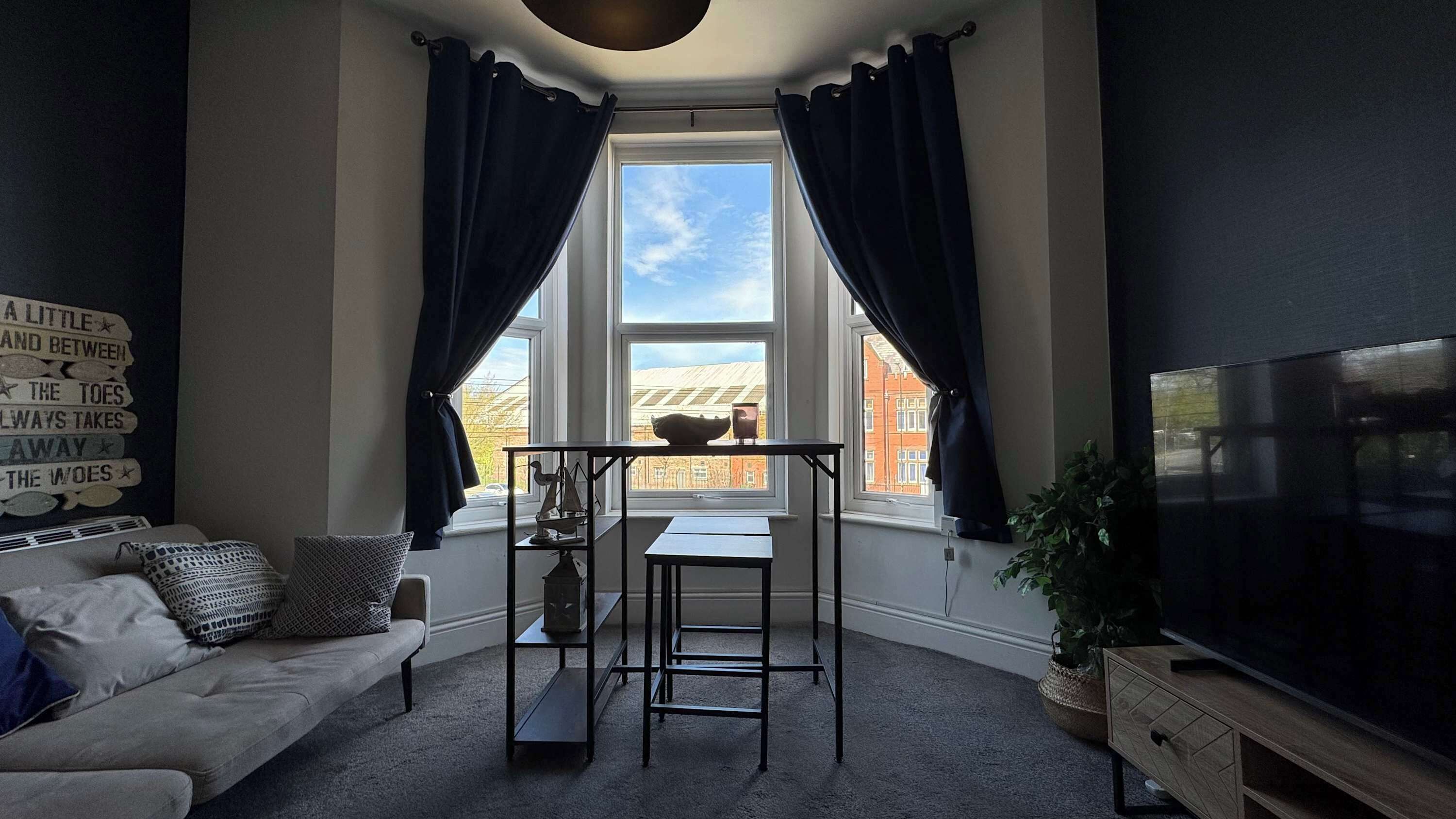 Televisión, oficina