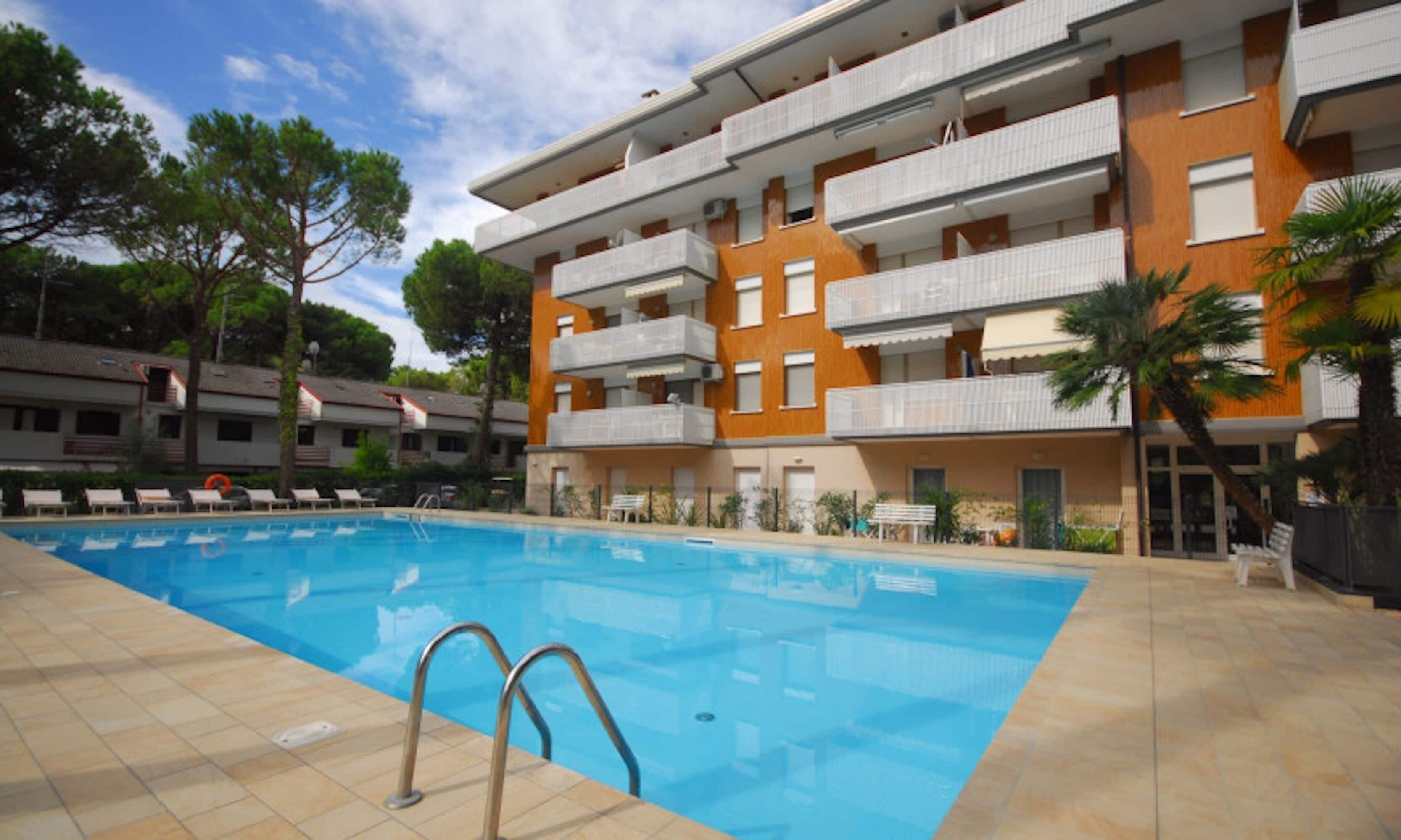 Apartamento, 2 habitaciones, terraza | Piscina | Una piscina al aire libre