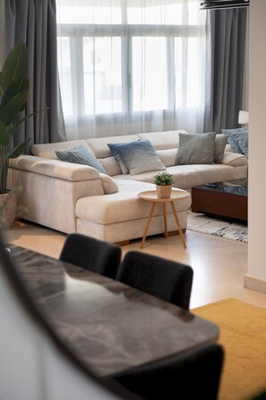 House - Vesta - Luxury apt - 3BR - CFC Xliv (New Cairo)