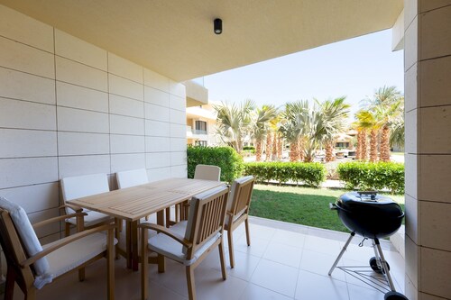 Vesta - Luxury APT - 2BR - Gcribs III