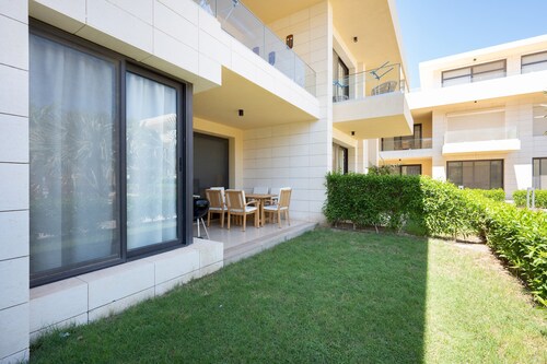 Vesta - Luxury APT - 2BR - Gcribs III