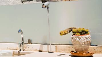 Rumah Panorama, pemandangan laut | Teras/patio