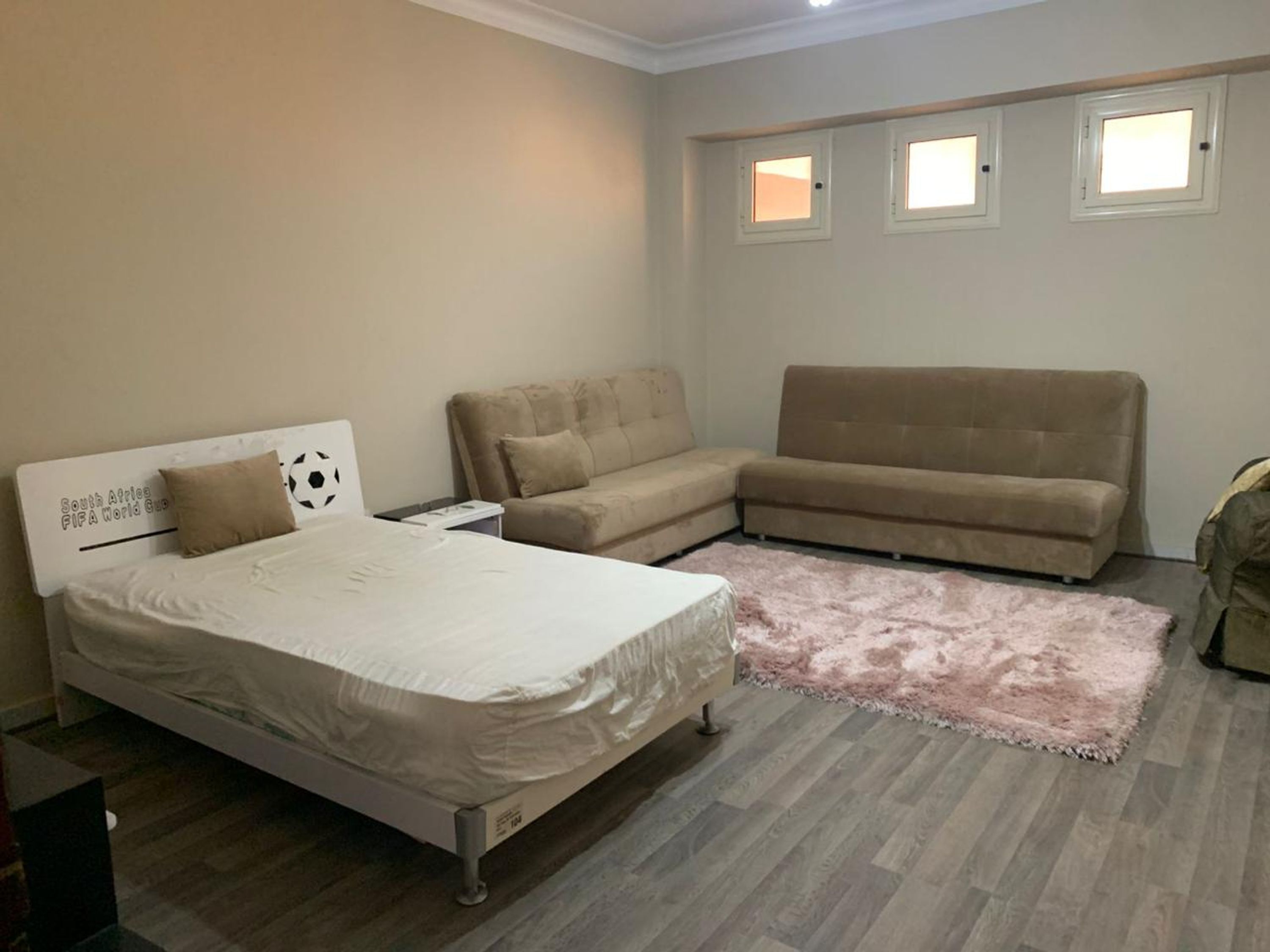 House | 6 bedrooms