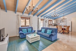 TV - Las Vias, holiday home in Mallorca with private pool and patio (PETRA)