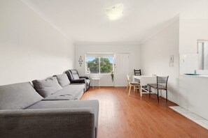 Apartment - Metawise BnB 2BR Hillsdale Family Stay Sleeps 6 (Sydney)