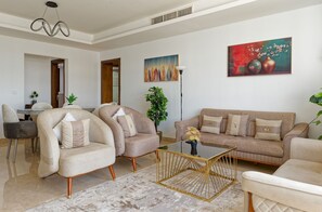 House - Vesta - Luxury Apt - 3BR - CFC Xlii (New Cairo)