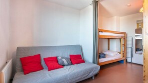 Room - Nice studio apartment in the mountains - sleeps 4 - balcony (Chamrousse)