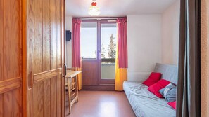 Interior - Nice studio apartment in the mountains - sleeps 4 - balcony (Chamrousse)