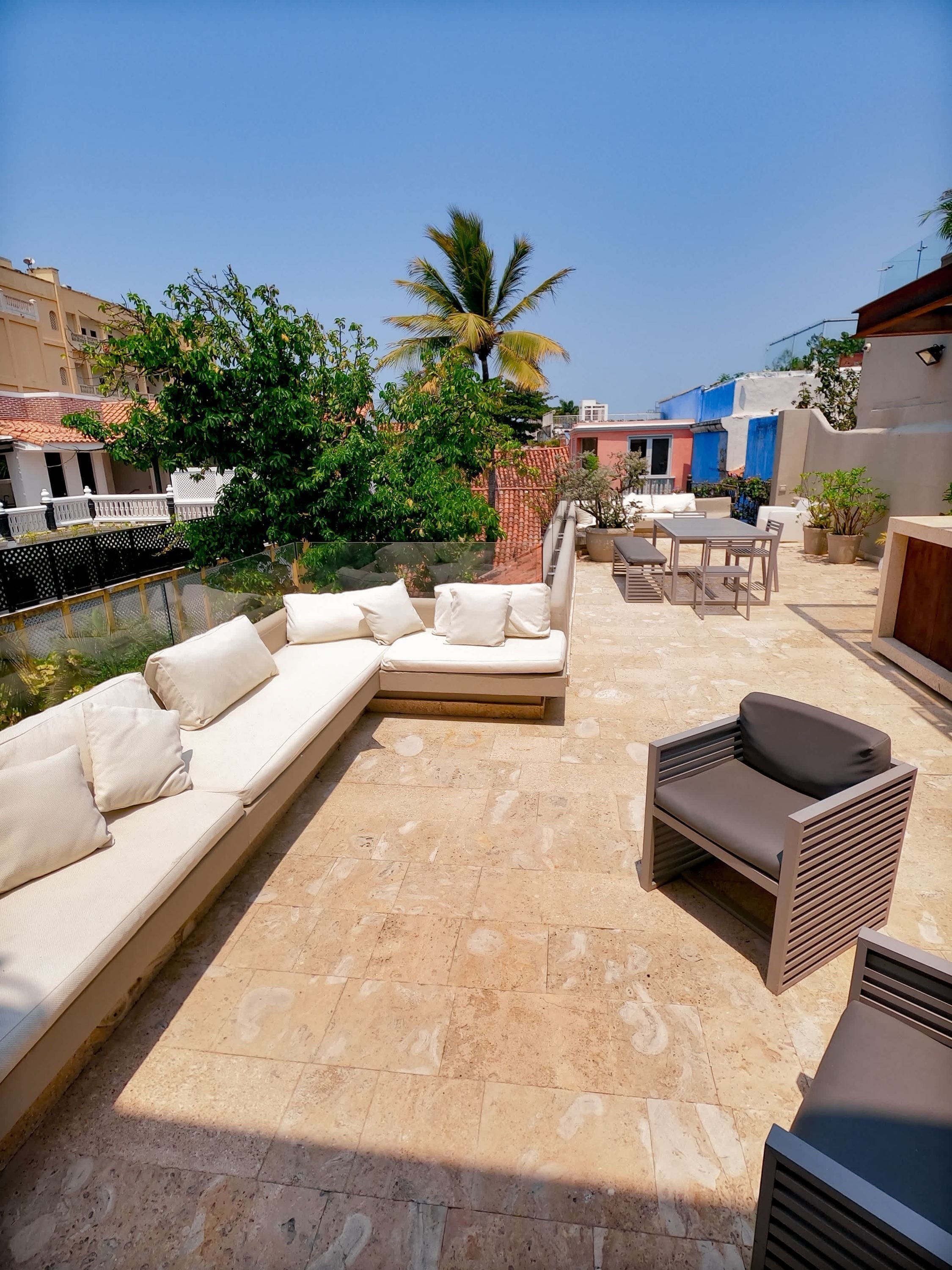 5 habitaciones y acceso a internet 