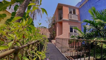 Villa | 5 bedrooms, Internet