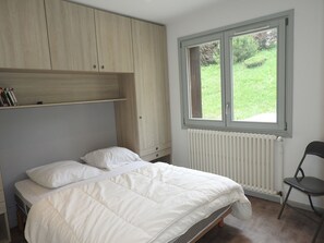 Free WiFi - 6 PERS FLAT AT THE FEET OF THE SHOPS (Saint-Chaffrey)