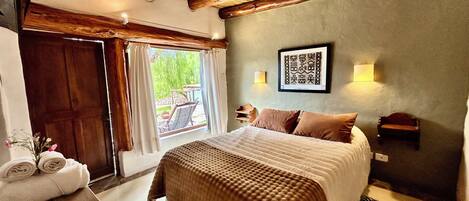 In-room safe, blackout drapes, soundproofing, free WiFi