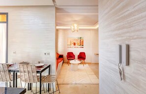 Dining - Cozy 2-Bedroom Apartment in Marrakech City Center (Marrakech)