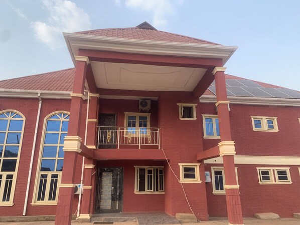 Besorolás nélküli kép, 1. 7 közül, gomb