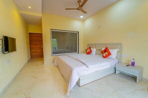 Deluxe Villa, Garden View - Breeze Mount Villa (Mahabaleshwar)