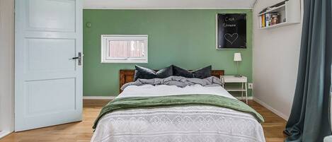 Escritorio, espacio para trabajar con un portátil, wifi gratis