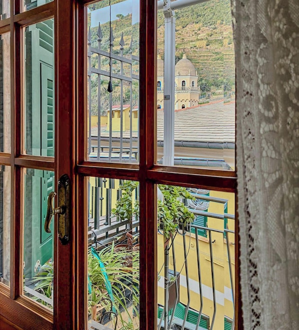 Interior - Gemma Apartment with AC Sea View Balcony (Vernazza)
