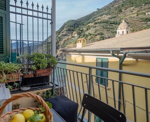 Comfort Apartment, Sea View | Terrace/patio - Gemma Apartment with AC Sea View Balcony (Vernazza)