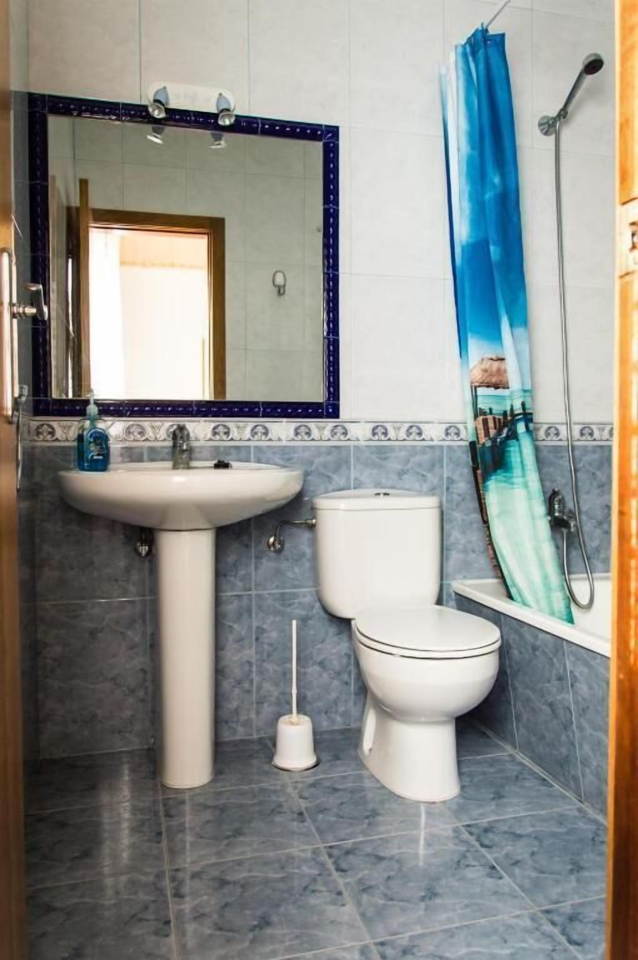 Apartment, 2 Bedrooms, Garden View | Bathroom