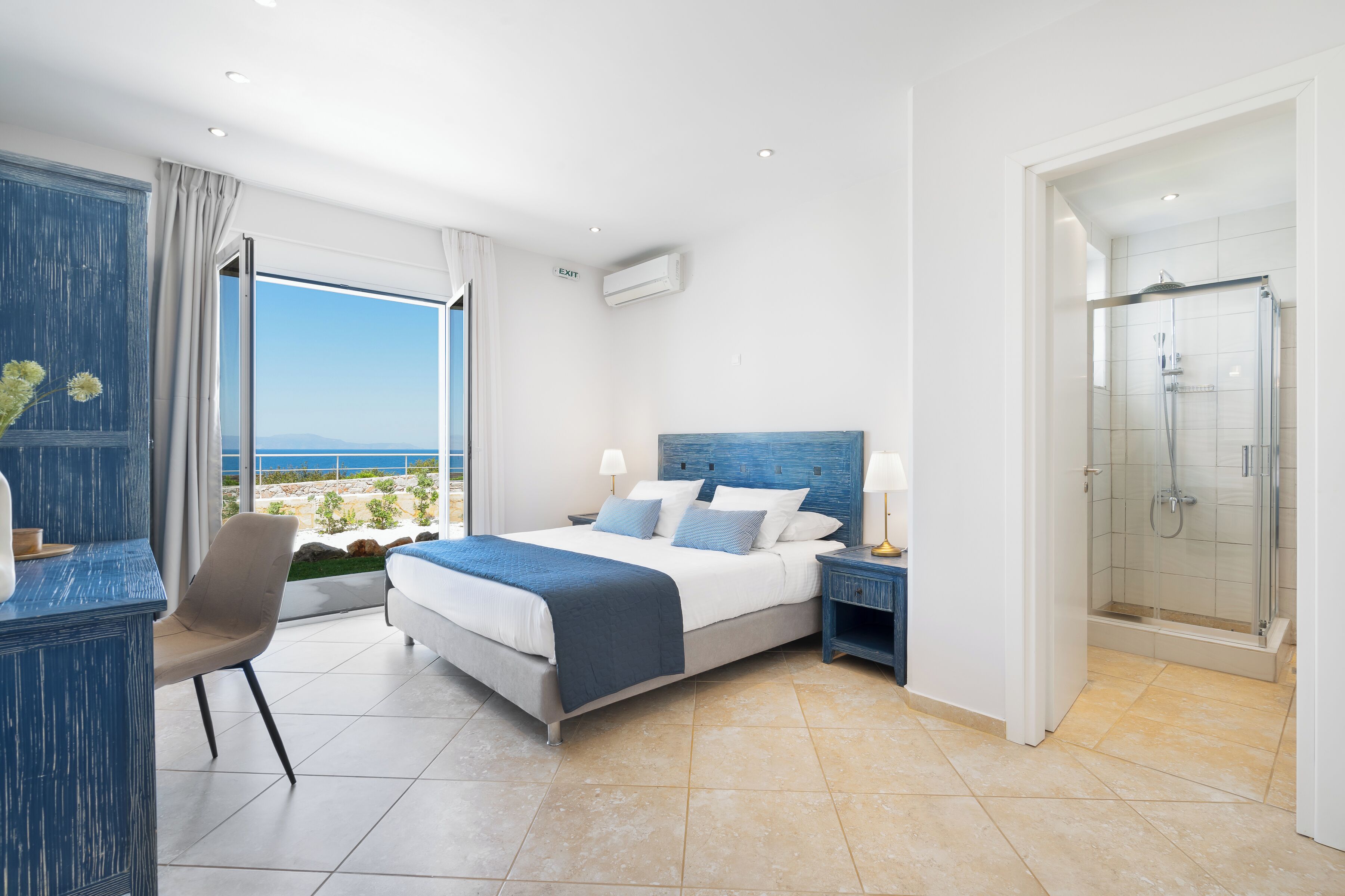 Deluxe Villa, Sea View | In-room safe, desk, laptop workspace, soundproofing