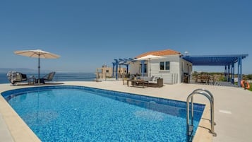 Deluxe Villa, Sea View | Pool | Outdoor pool