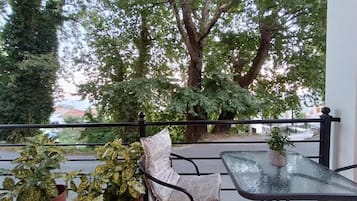 Apartment | Speisen im Freien