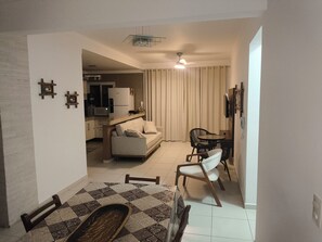 Living area - "Cozy and quiet Mirante Apartment" (Ubatuba)