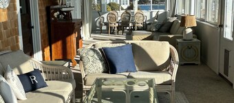 Stunning Historic Waterfront Resort with pool