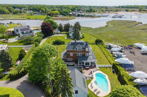 Stunning Historic Waterfront Mansion with pool