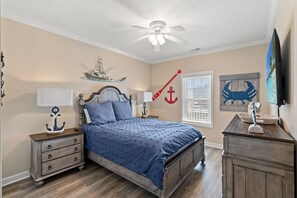 4 chambres, fer et planche à repasser, Wi-Fi gratuit, draps fournis
