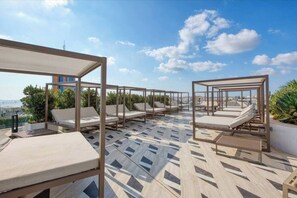 Terrace/patio - Official Mercury Suites | Premium 2BR Living w/AC (St. Julian`s)