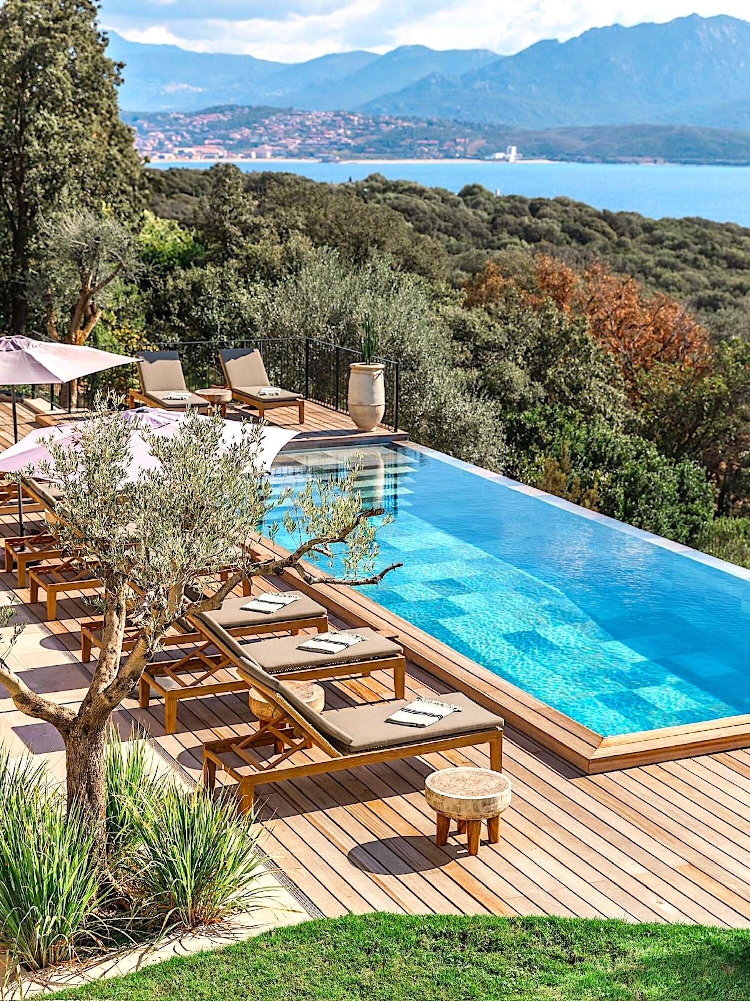 Piscine extérieure, piscine chauffée