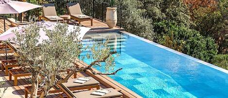 Piscine extérieure, piscine chauffée