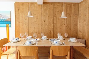 Dining - NEW! Du Glacier Residence B2 (Saas-Fee)