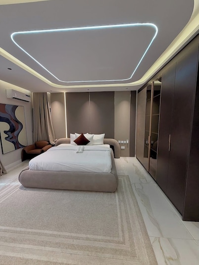 Macdestly Apartment