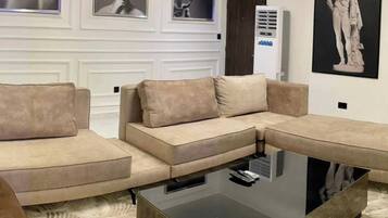 Economy Apartment, Balcony, City View | Interior