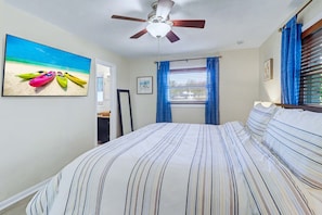 3 bedrooms, desk, iron/ironing board, travel cot - Cozy Lakefront Retreat Near Gulf Beaches & Dining (St. Petersburg)