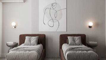 In-room safe, soundproofing, iron/ironing board, free WiFi