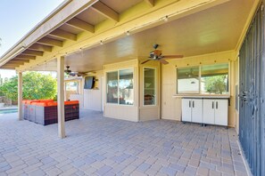House (5 Bedrooms) | Interior - Luxury 5BR + Private Casita Theater Room + Pool (Scottsdale)