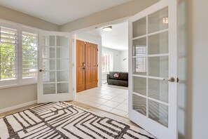 House (5 Bedrooms) | Interior - Luxury 5BR + Private Casita Theater Room + Pool (Scottsdale)