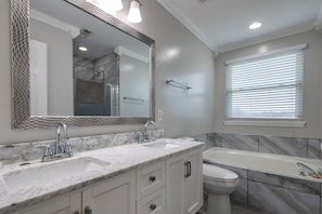 Interior - 3 Mi to Butler U: Family-friendly Indy Home (Indianapolis)