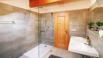 Condo, Balcony, Mountain View | Bathroom | Hair dryer, towels, soap, toilet paper