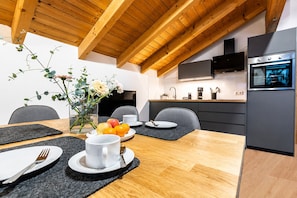 Adlernest | Dining - MyWinkl-Design-Ferienwohnungen  (Reit im Winkl)