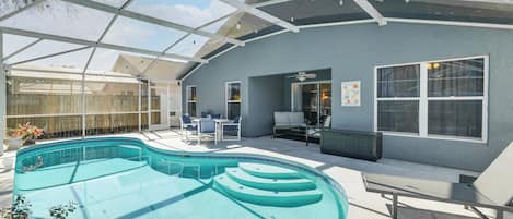 House (5 Bedrooms) | Interior