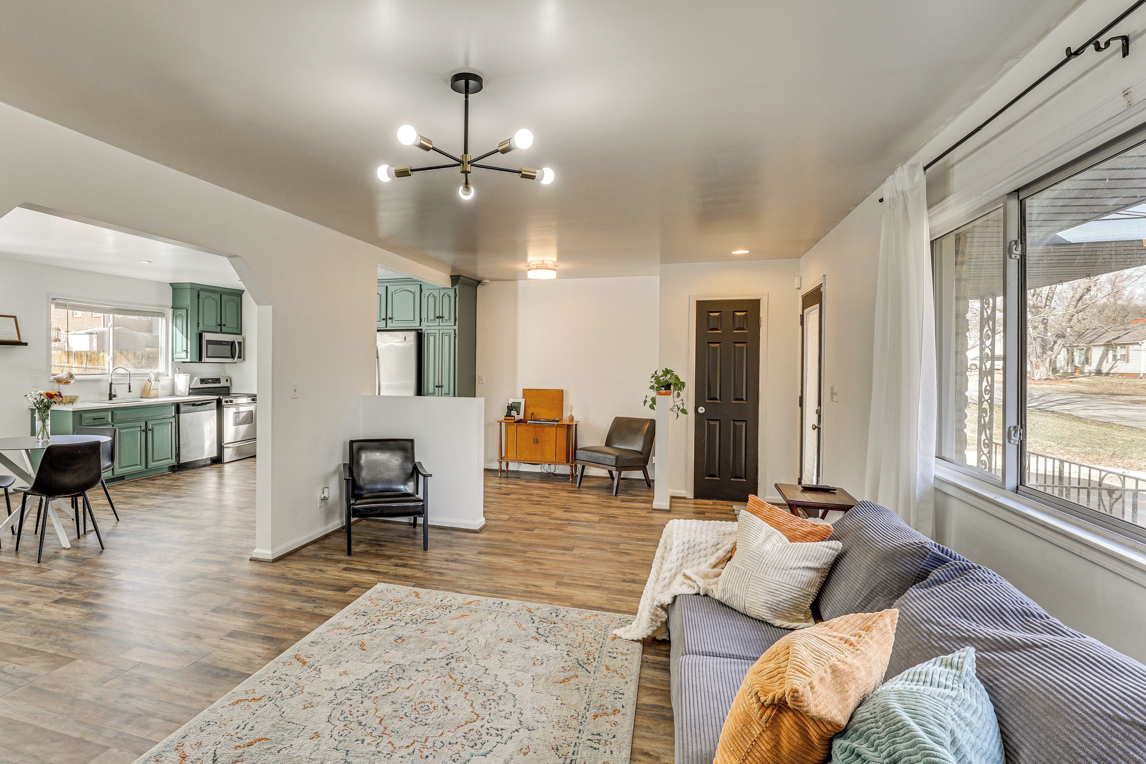 House (2 Bedrooms) | Interior